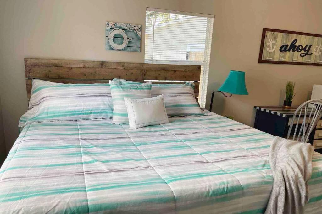 Forever Summer - Entire House! With King Bed! Clearwater Buitenkant foto